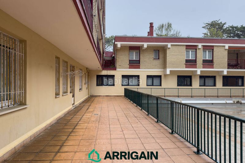 Foto e62ea103-3cc4-4d4c-953b-c9ec85563ebe. Local comercial a Zarautz