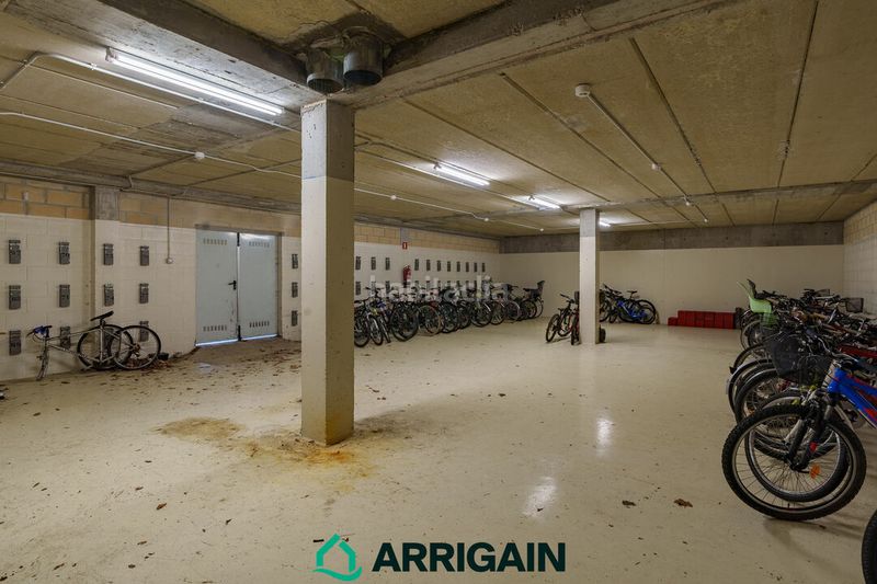 Foto a0c04933-850c-47e7-9abd-4e86466b7217. Pis amb calefacció aparcament a Astigarraga