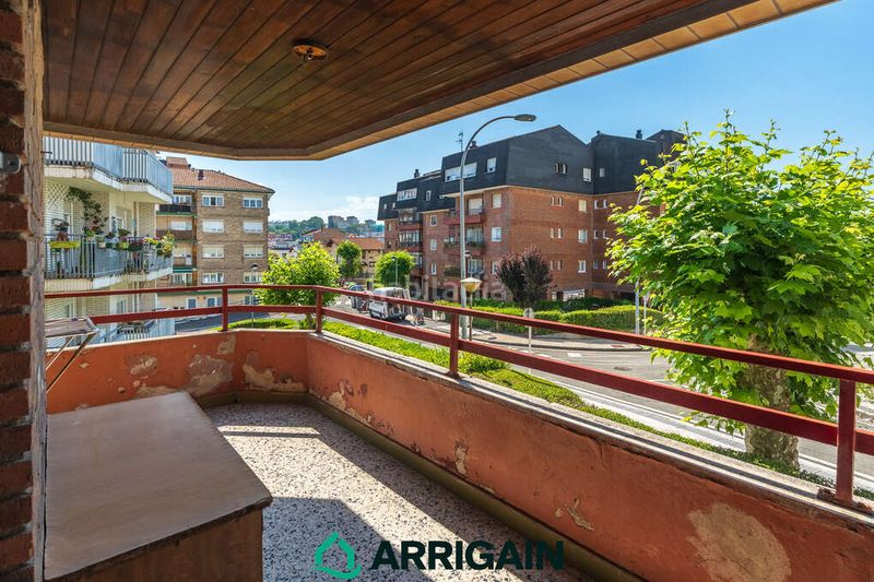 Foto 4a0b1790-9d1f-4224-9712-9e2522993703. Pis amb calefacció aparcament a Intxaurrondo Donostia - San Sebastián