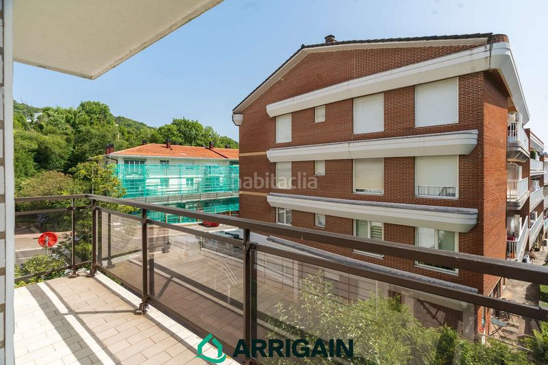 Foto c1a56853-6212-49aa-8964-69fe5a49debe. Pis amb calefacció aparcament a Ibaeta Donostia - San Sebastián