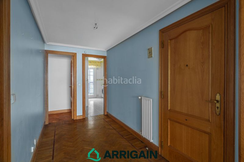 Foto f042737d-45ce-475d-a0aa-394a853cc2f0. Pis amb calefacció aparcament a Ibaeta Donostia - San Sebastián