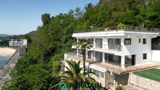 Casa  Camino higer 46. Magnífica villa pareada en venta con vistas frontales a la bahía