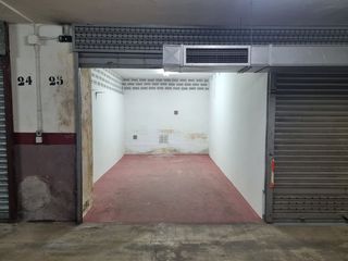 Aparcament cotxe a Pío baroja 4. Se vendealquila garaje cerrado en pío baroja 4