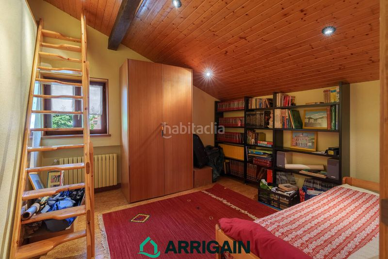 Foto 2e71a39e-f7f6-40e0-a095-b3afaa952157. Casa amb calefacció aparcament a Pinar - Anaka - Belaskoenea Irun