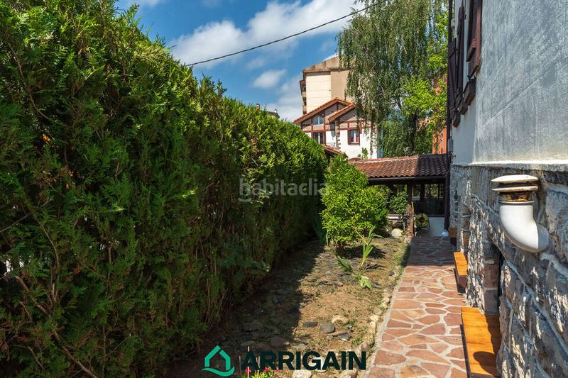 Foto 40af9cbe-2260-465e-916c-028a7762138c. Casa amb calefacció aparcament a Pinar - Anaka - Belaskoenea Irun