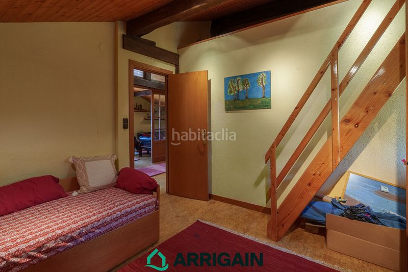 Foto 7a8e1ccc-5914-4de8-8d52-202f56cd6d6f. Casa amb calefacció aparcament a Pinar - Anaka - Belaskoenea Irun