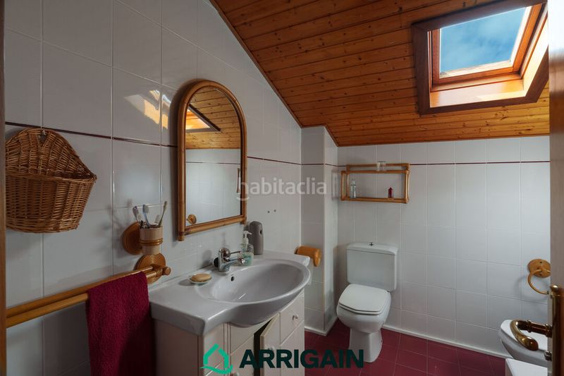 Foto 9ca262dd-0ea4-4364-83b5-050378a460ff. Casa amb calefacció aparcament a Pinar - Anaka - Belaskoenea Irun