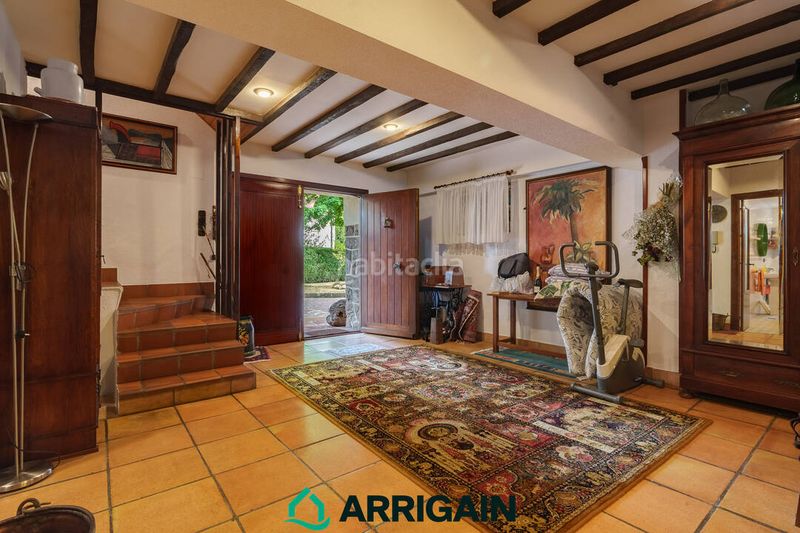 Foto b1928c2e-e127-4ec6-9ee0-6002a7979960. Casa amb calefacció aparcament a Pinar - Anaka - Belaskoenea Irun