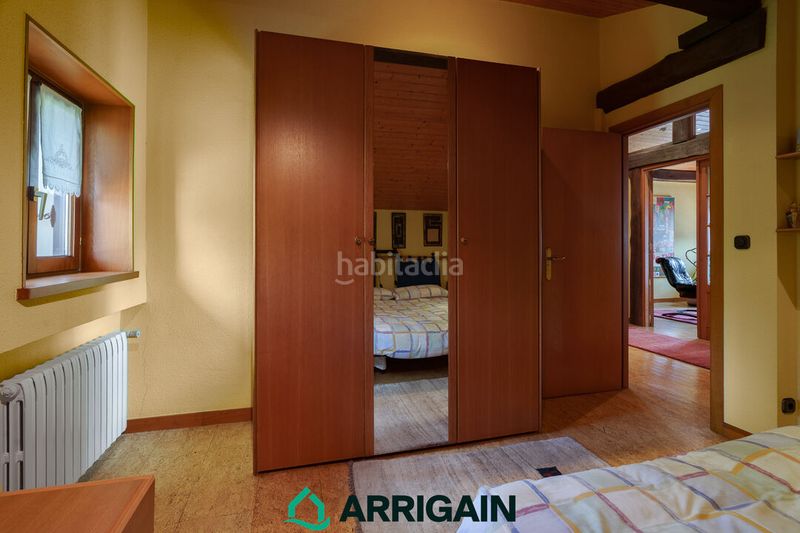 Foto b46b0392-af3e-4cbe-84da-4b32a342cf73. Casa amb calefacció aparcament a Pinar - Anaka - Belaskoenea Irun
