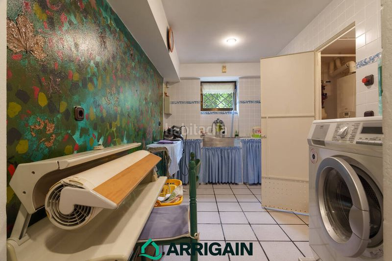 Foto c4b23f6a-b907-401f-bdad-7542ec6c0dda. Casa amb calefacció aparcament a Pinar - Anaka - Belaskoenea Irun