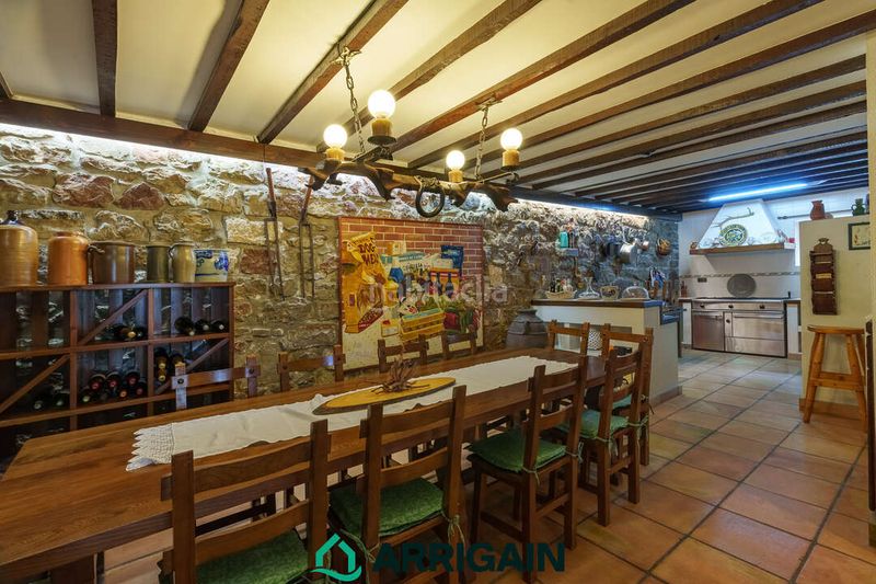 Foto c6da1aeb-1239-4006-a88a-6343c92d28c4. Casa amb calefacció aparcament a Pinar - Anaka - Belaskoenea Irun