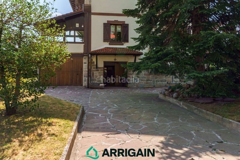 Foto dbe8a912-7544-49c9-963a-774410683891. Casa amb calefacció aparcament a Pinar - Anaka - Belaskoenea Irun