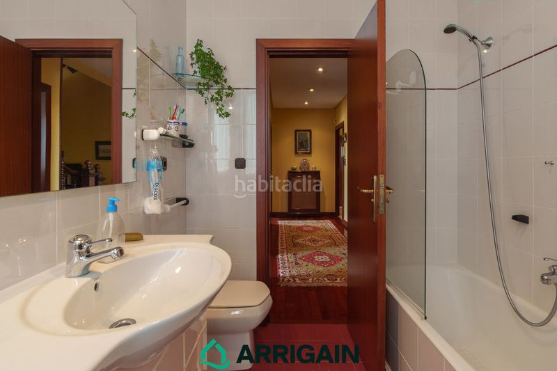 Foto e0f8f007-5038-4c6f-b5e3-0d5bb9dbb82f. Casa amb calefacció aparcament a Pinar - Anaka - Belaskoenea Irun