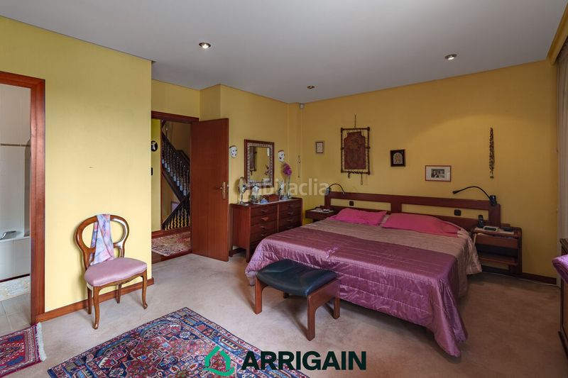 Foto ebd10e85-15c2-4c1a-bb99-a3a6907ba728. Casa amb calefacció aparcament a Pinar - Anaka - Belaskoenea Irun