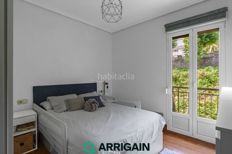 Foto d1bc5f3f-211c-495f-8bb8-d25d7c51a758. Pis amb calefacció aparcament a Pasaia