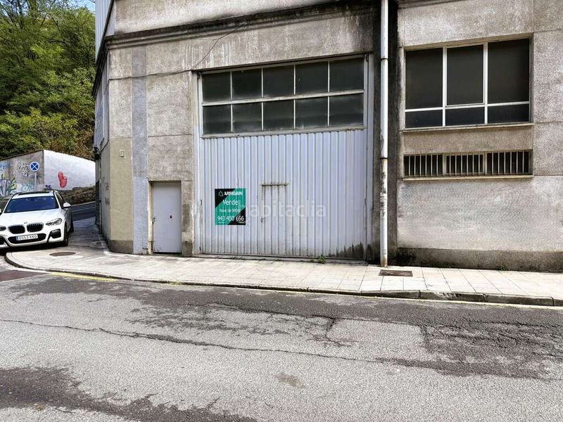 Foto f20292d2-2b21-47ea-b40d-615bfce2d341. Nau industrial a matsaria kalea 2 a Eibar