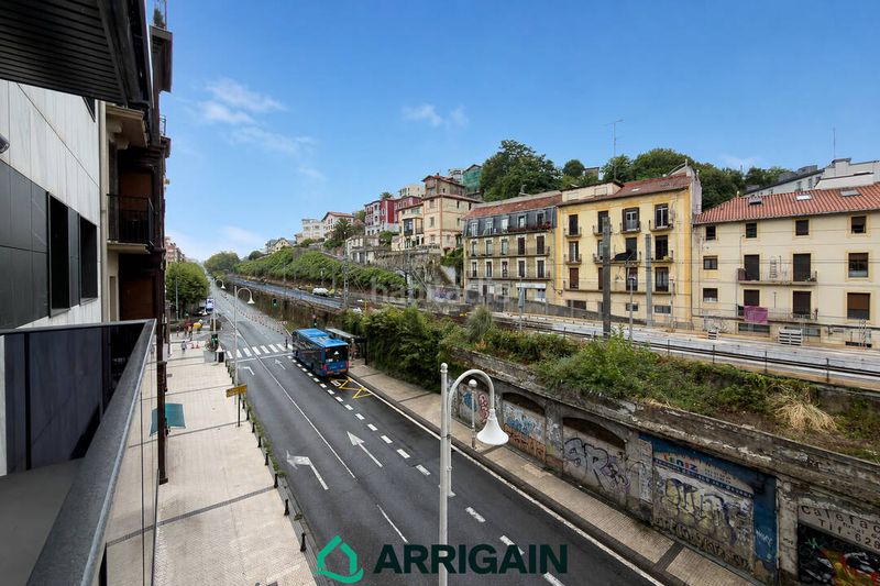 Foto 575cf01e-8dc4-4b23-a9e1-d5e916063c36. Pis amb calefacció aparcament a Gros Donostia - San Sebastián