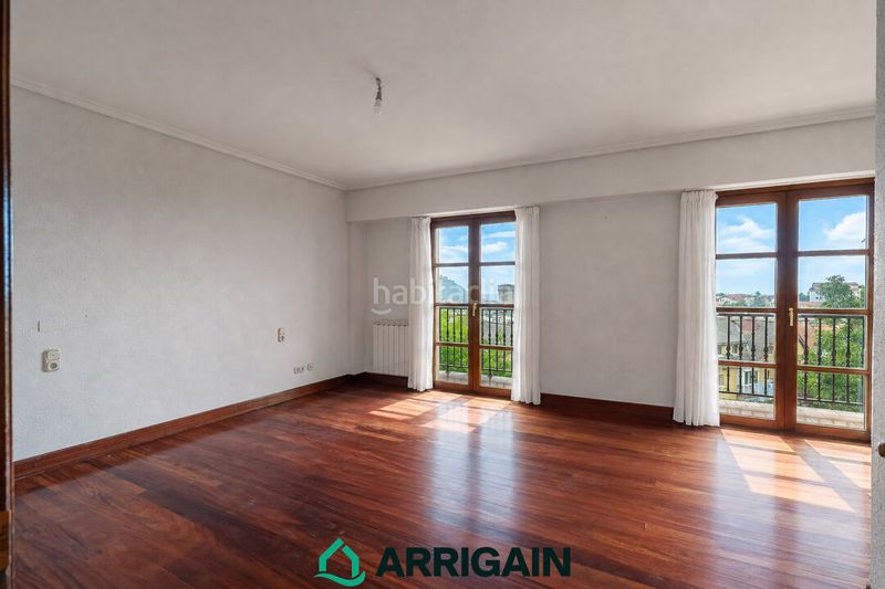 Foto 92ca4e67-4d6a-4243-8e88-ed5335522d2f. Maison dans tolaregoia 19 dans Egia Donostia - San Sebastián
