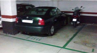 Aparcament cotxe  José maria sert plaza. Se vende garaje