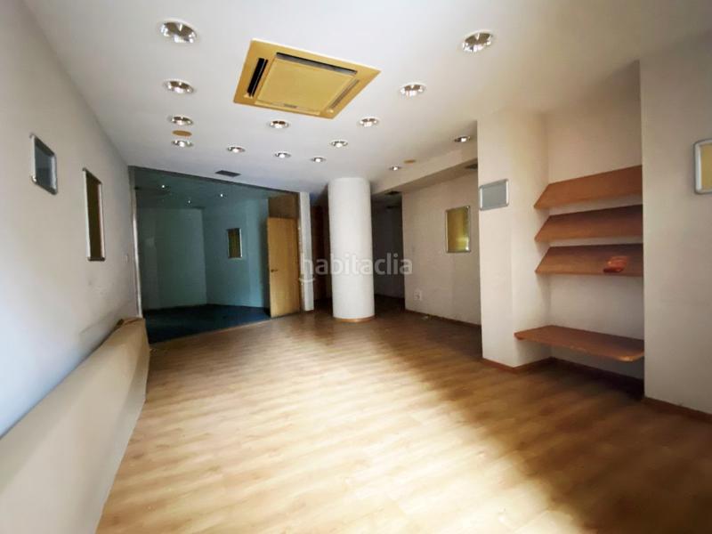 Foto 0247c87d-784a-4b41-bf80-d627e9bc69f2. Local comercial a Altza Donostia - San Sebastián