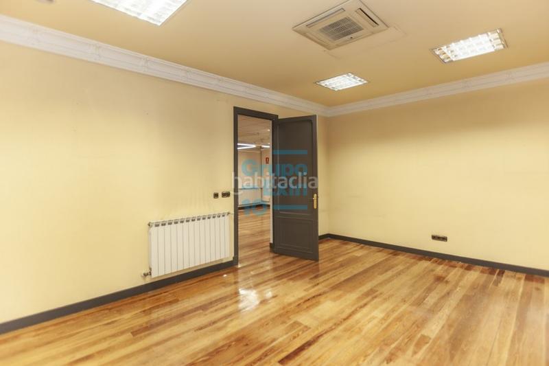 Foto cee4656c-5ac9-4bf3-9f90-c21e20b6d703. Miete büro mit heizung in Área Romántica Donostia - San Sebastián