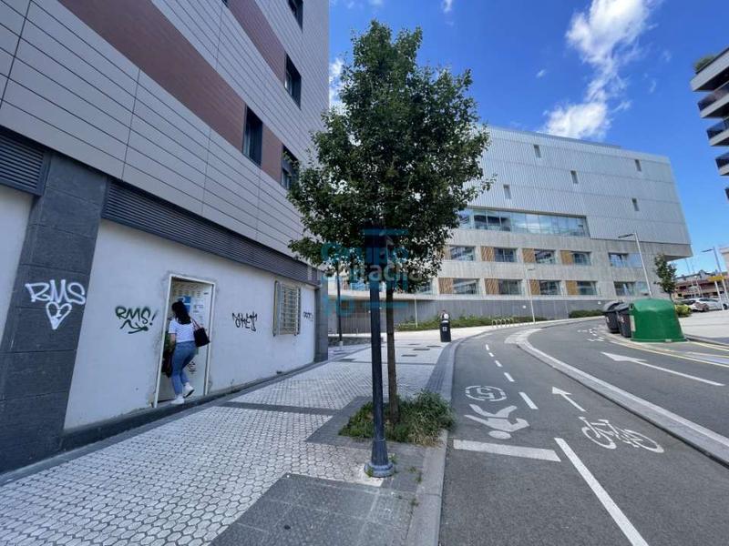 Foto e1a3e892-ab14-425a-9dd8-c20624370cb0. Affitto locale commerciale in estella lizarra 13 in Donostia - San Sebastián