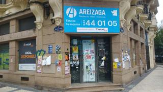 Location Local commercial à Usandizaga kalea 29. Local comercial haciendo esquina, usandizaga conramón y cajal.