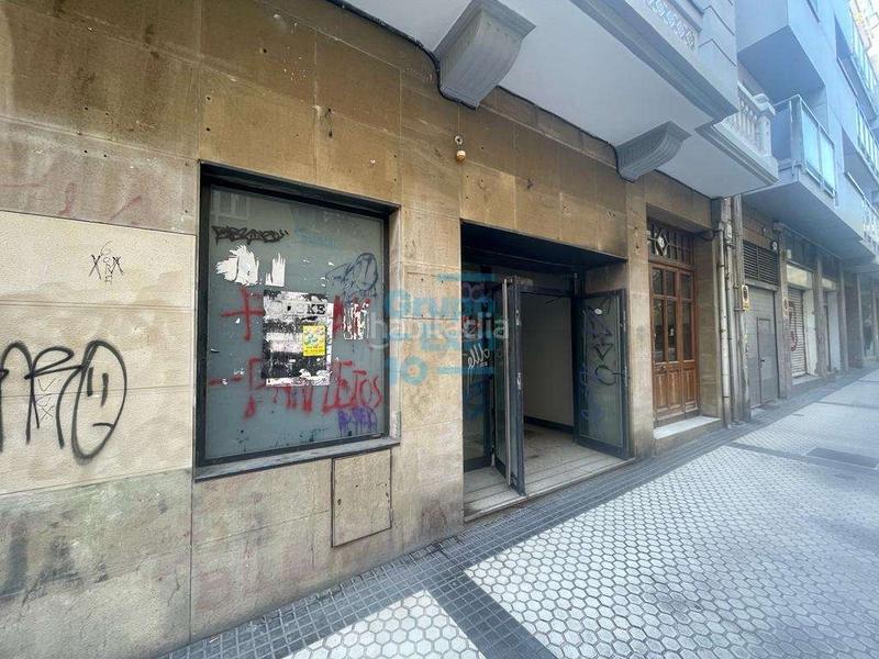 Foto c3e7bcd4-e4d4-43a1-9f13-1cddb67ca9f8. Rent business premise in san francisco kalea 33 in Donostia - San Sebastián
