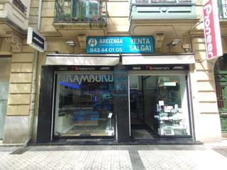 Local Comercial a Prim kalea 36. Venta de local comercial de 160 m2 útiles divididos en 3 plantas