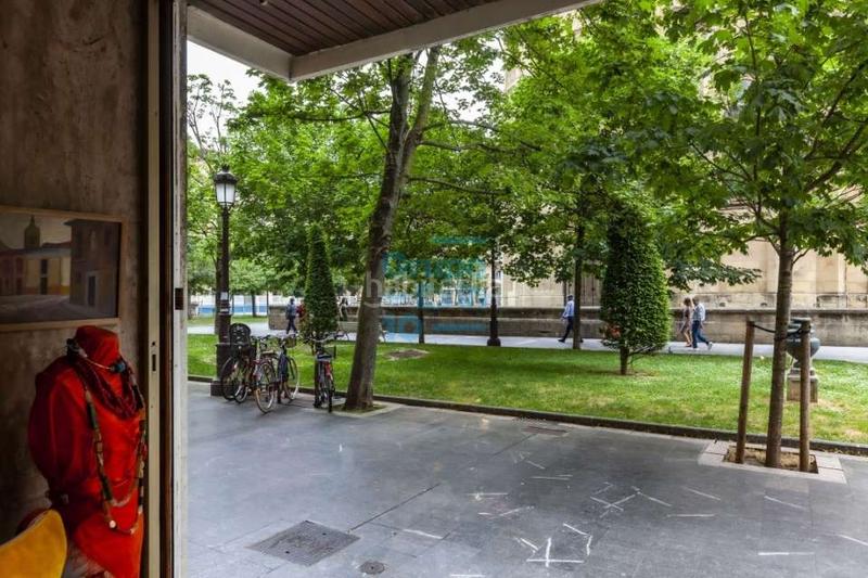 Foto f8e4953f-40ce-42d4-8c17-a6167ceb9ce6. Rent business premise in buen pastor 10 in Área Romántica Donostia - San Sebastián