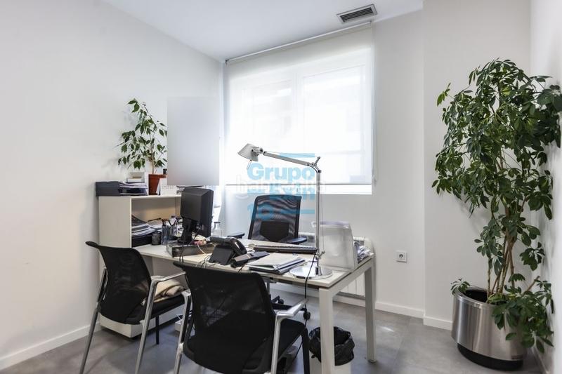 Foto b8913ec6-a29f-41b7-913a-e0136ebc940d. Rent business premise in estella lizarra 11 in Amara Zaharra-Arbaizenea Donostia - San Sebastián