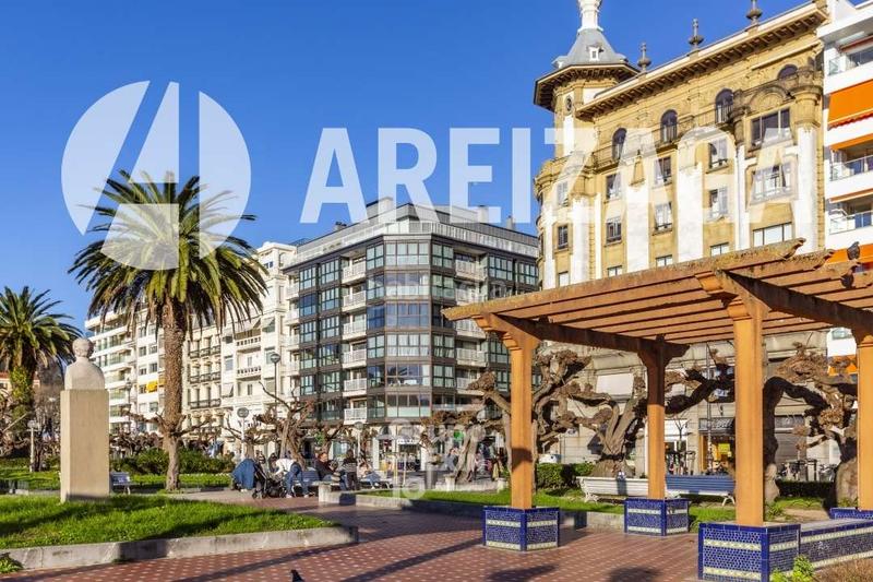 Foto f46a150e-b29f-4fd5-ad73-54231b3edbe1. Lloguer pis amb calefacció aparcament a Área Romántica Donostia - San Sebastián