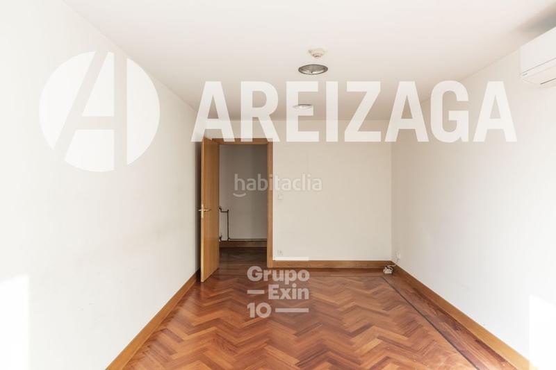 Foto 827344c5-be5c-47ee-b8b3-b77b8fa2d709. Miete etagenwohnung mit heizung parking in Área Romántica Donostia - San Sebastián