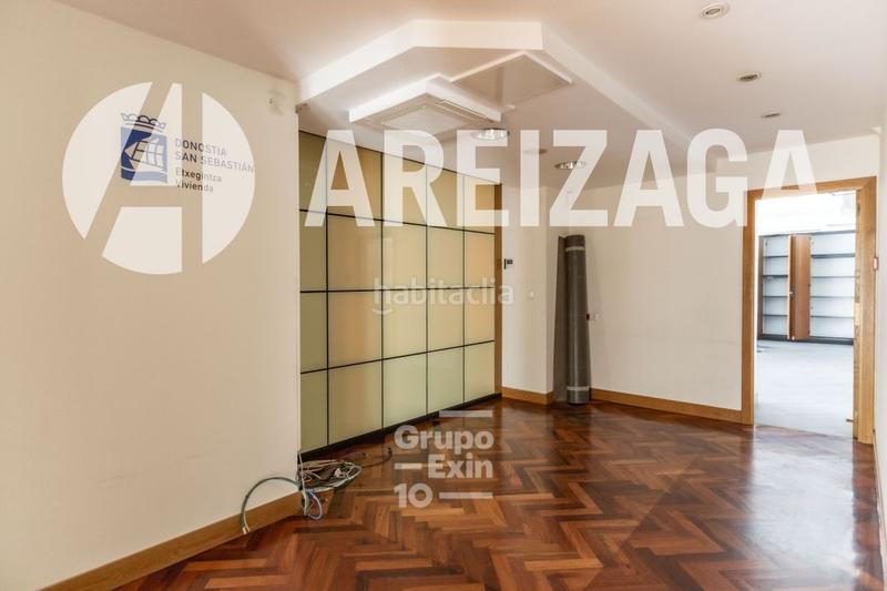 Foto 9b3ec440-0a01-4480-8fdf-6a40076083f5. Miete etagenwohnung mit heizung parking in Área Romántica Donostia - San Sebastián