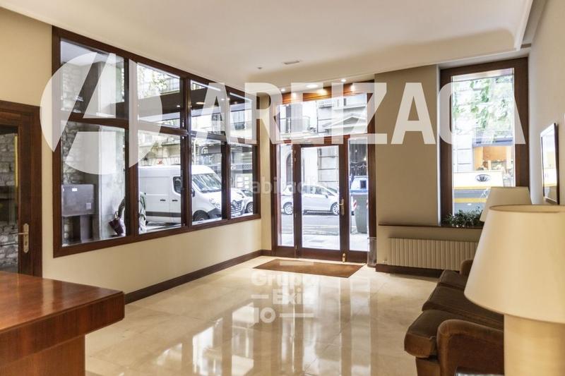 Foto 32a31088-7060-49ce-b4aa-3f345a7ddccd. Rent flat with heating parking in Área Romántica Donostia - San Sebastián