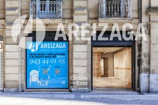 Location Local commercial à Loiola kalea 23. Local anteriormente arrendado a calzedonia. uno de los mejores l