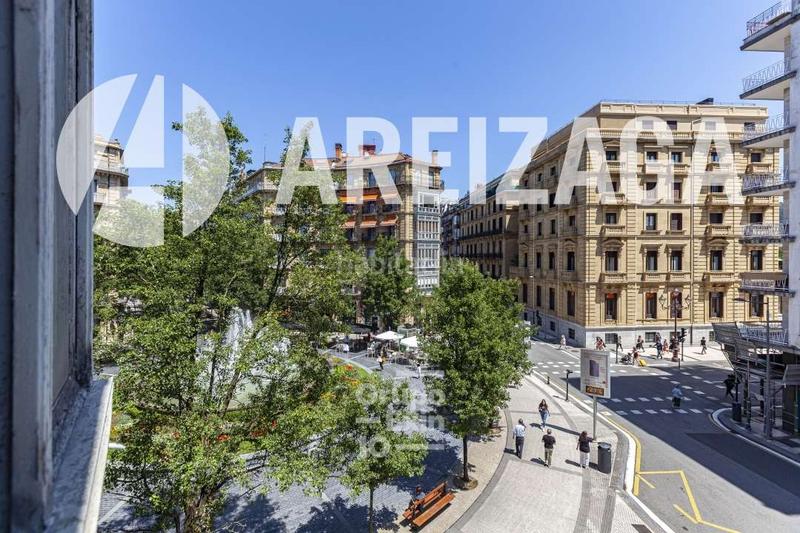 Foto c43d5f96-4ac9-46c2-b32c-91d24c61c546. Flat with heating in Área Romántica Donostia - San Sebastián