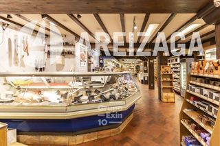 Lloguer Local Comercial a Aldamar kalea 4. Local con salida de humos de grandes dimensiones ubicado justo f