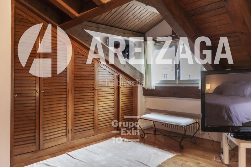 Foto 675a57ca-f10d-4e93-ad3a-b76b064ac20e. Penthouse in calle legazpi 6 in Área Romántica Donostia - San Sebastián