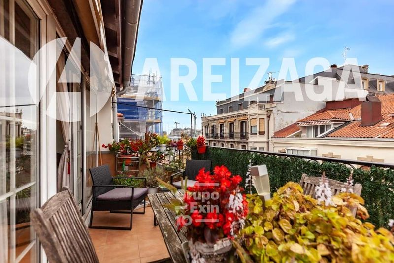 Foto 73fbd08f-35c3-4424-b838-9a84bbea8118. Penthouse in calle legazpi 6 in Área Romántica Donostia - San Sebastián