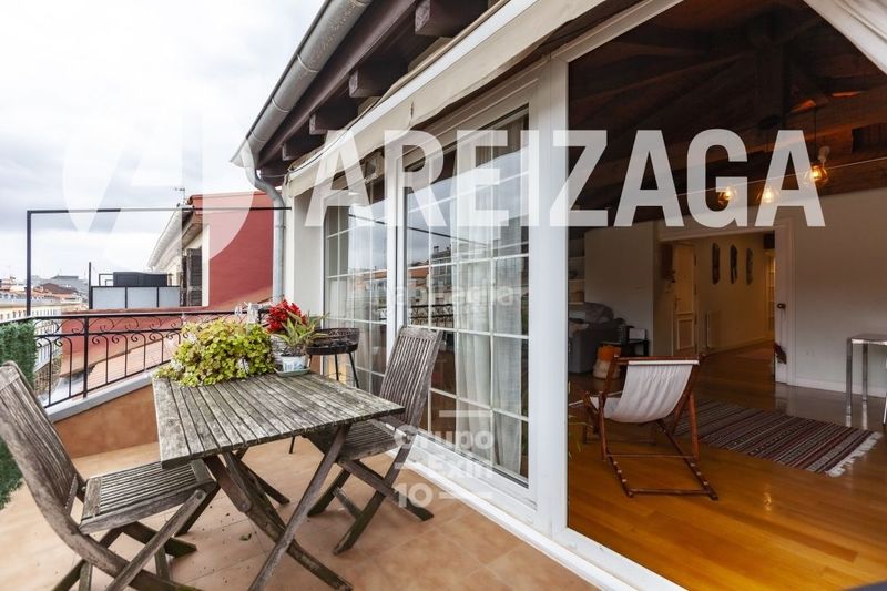 Foto 7a999c1e-3386-4f2d-ad25-2857c93c0380. Penthouse in calle legazpi 6 in Área Romántica Donostia - San Sebastián