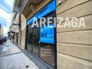 Location Local commercial à Bermingham kalea 15. Alquiler de local con instalación nueva de 2 salidas de humos en