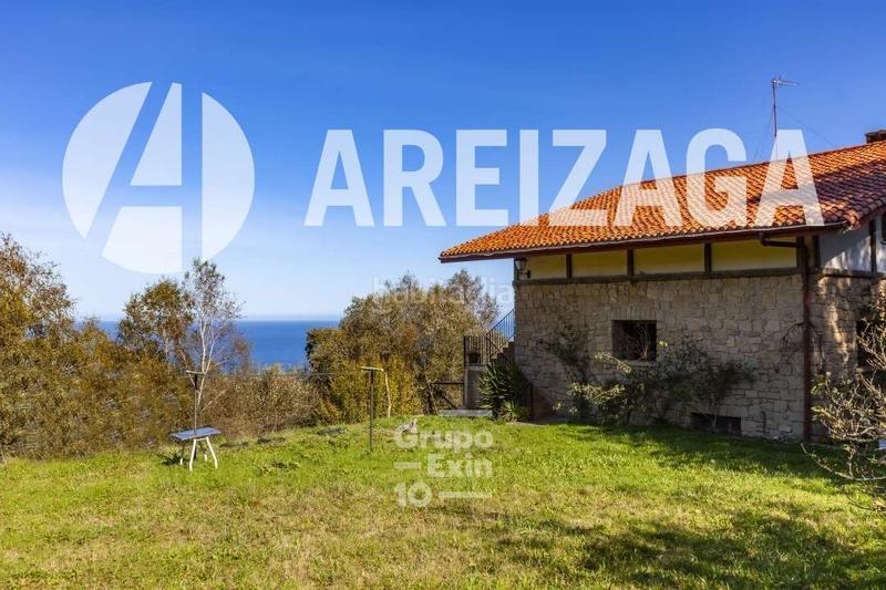 Foto ae6c76ac-e307-4257-82cb-9c9d45e48765. Casa en buztinzuri bidea 12 Igeldo. villa de construcción reciente, con imponentes vistas al mar, ubicada en una parcela de 7.000 m2. en Donostia - San Sebastián