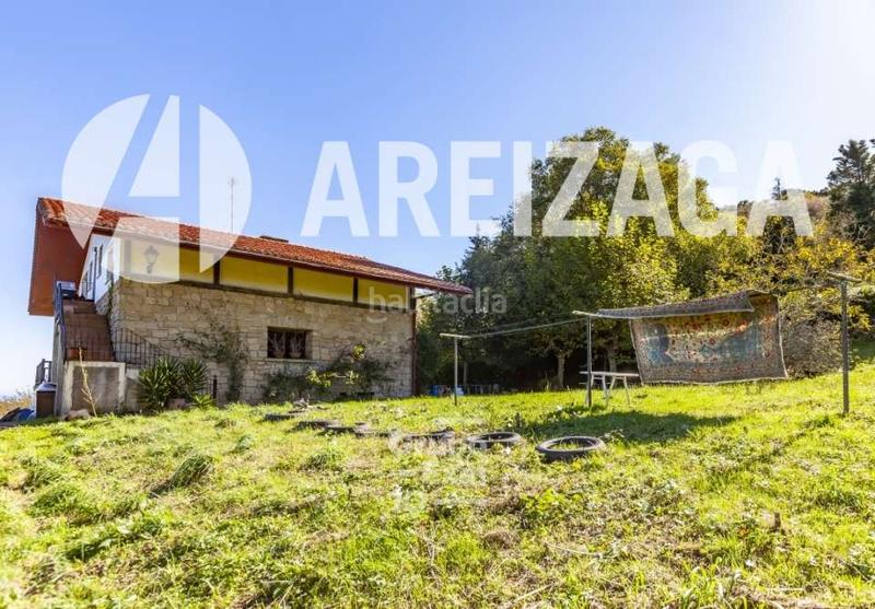 Foto ef216a52-1dd5-4c5d-9130-14b9b8e17569. Casa en buztinzuri bidea 12 Igeldo. villa de construcción reciente, con imponentes vistas al mar, ubicada en una parcela de 7.000 m2. en Donostia - San Sebastián