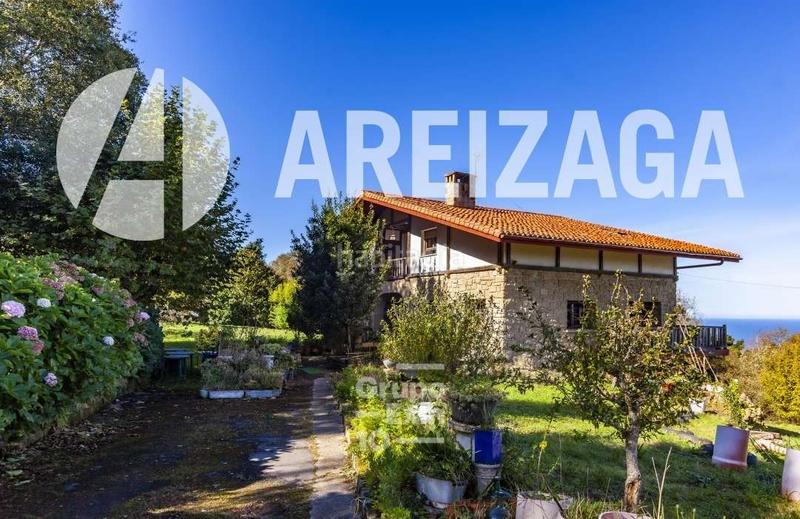 Foto f1cff731-0669-48d6-bb98-8490a8166a70. Casa en buztinzuri bidea 12 Igeldo. villa de construcción reciente, con imponentes vistas al mar, ubicada en una parcela de 7.000 m2. en Donostia - San Sebastián