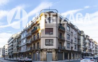 Pis  San bartolome kalea. San bartolomé, vivienda muy céntrica, junto a la playa de la con