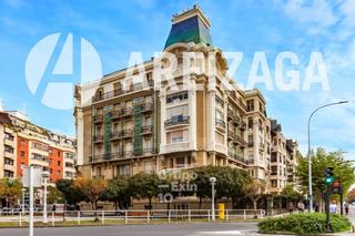 Pis  Ategorrieta hiribidea. Gros, avd. ategorrieta. venta de vivienda de gran metraje para r