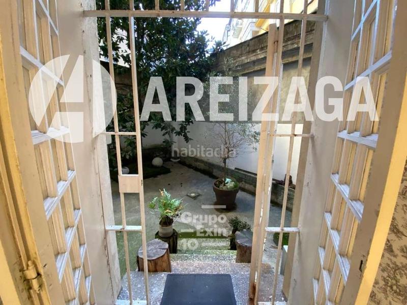 Foto b8e8ab53-8a5f-469c-a385-0b87204f82d1. Lloguer local comercial a bengoetxea kalea 3 a Área Romántica Donostia - San Sebastián