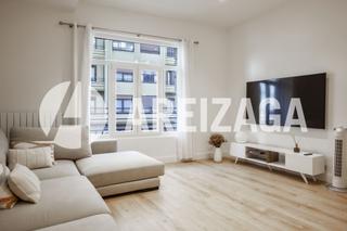 Pis a Kolon pasealekua colon 8. Al comienzo del p de colón, vivienda exterior, totalmente reform