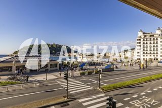 Appartamento  Mirakontxa pasealekua miraconcha. Magnífica vivienda con vistas a la concha  garaje opcional